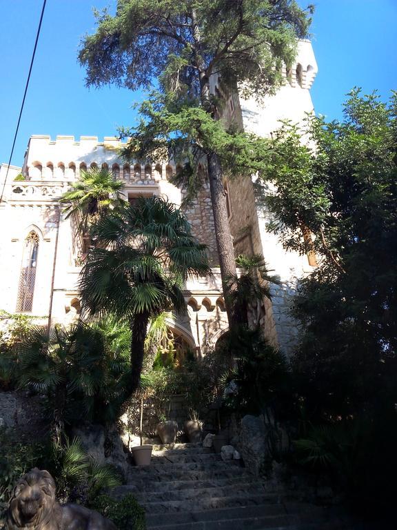 Du Chateau * Nizza
